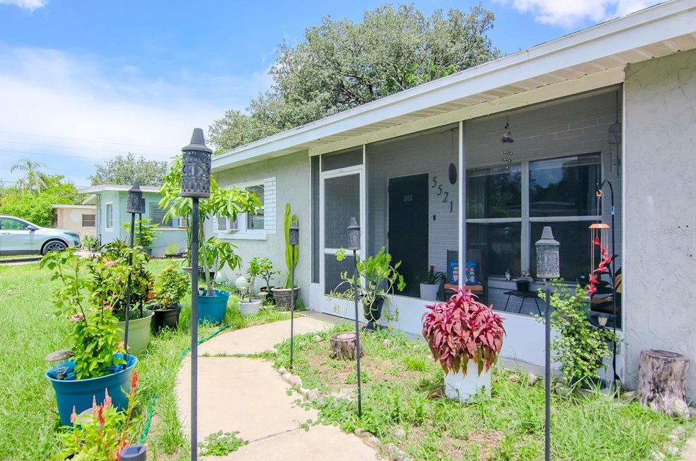 5521 Forest Hills Dr, Tarpon Springs, FL 34690