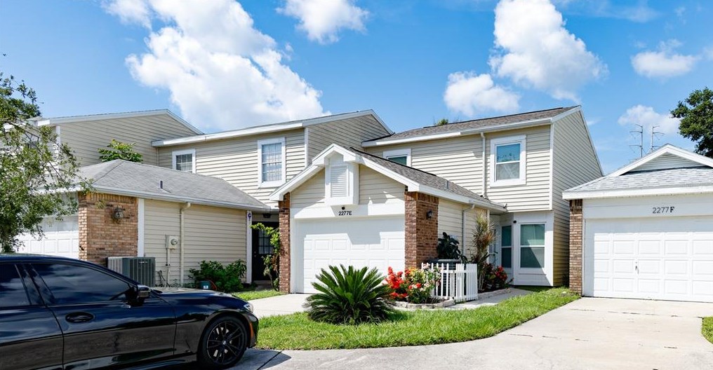 2277 Abbey Ln #e, Palm Harbor, FL 34683