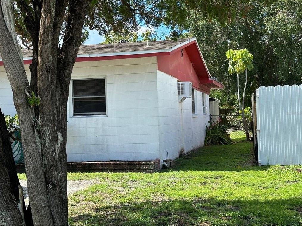 4684 72nd Ave N, Pinellas Park, FL 33781