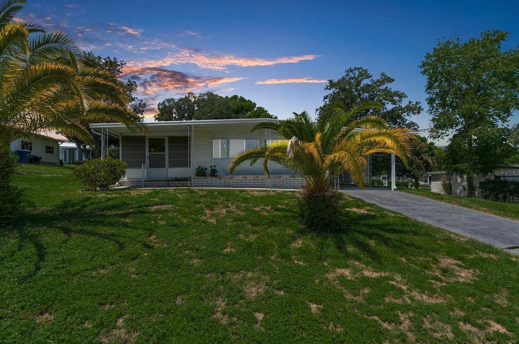8091 Country Club Dr, Brooksville, FL 34613