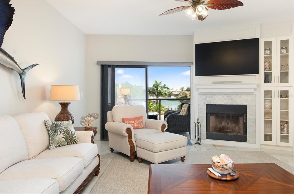 557 Pinellas Bayway, Saint Petersburg, FL 33715-1934
