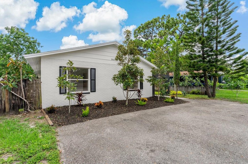 3154 Pine Tree Ave #2, Largo, FL 33771