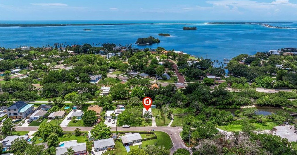 1888 Douglas Ave, Dunedin, FL 34698-3705