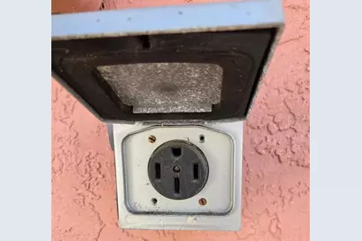 8665 Mockingbird Lane, Seminole, FL 33777 - Photo 10