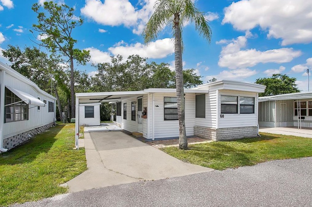 605 Michigan Blvd #60, Dunedin, FL 34698