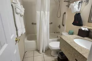 2506 N Rocky Point Dr, Tampa, FL 33607 - Photo 22