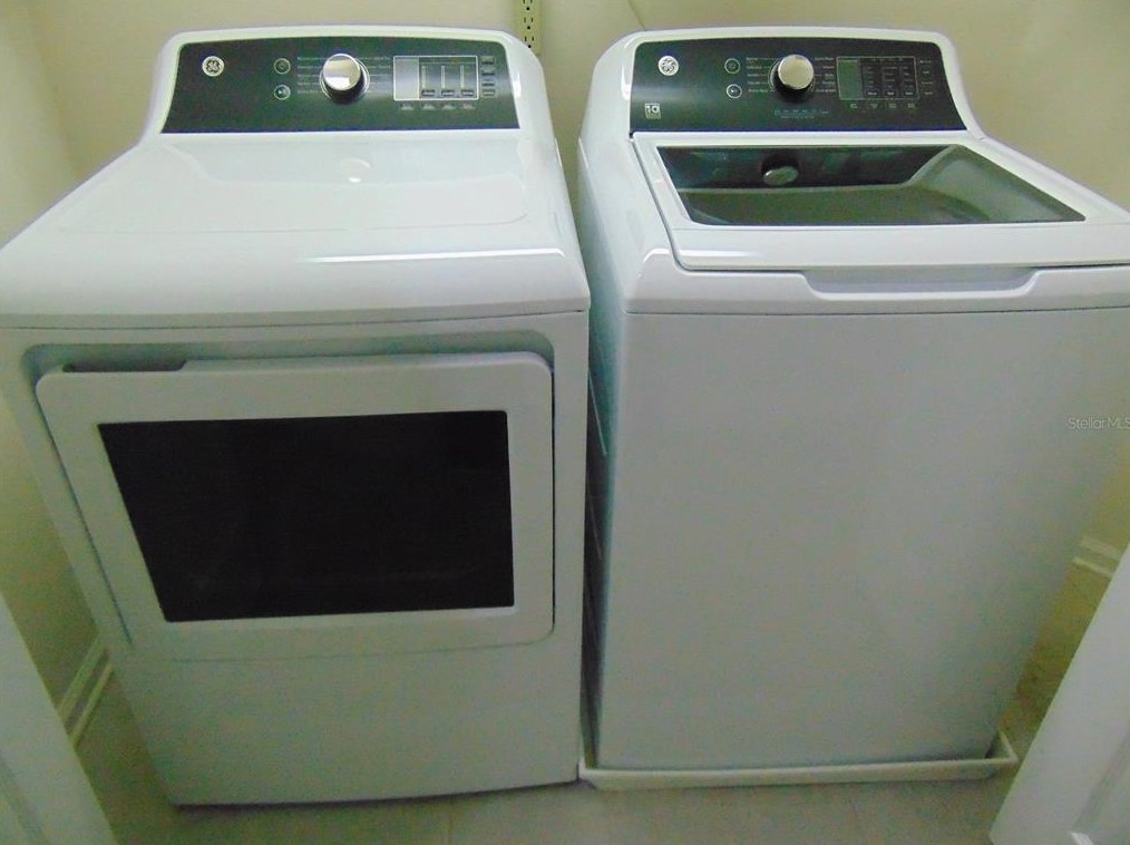 26549 Castleview Way, Zephyrhills FL 33544-4738 exterior