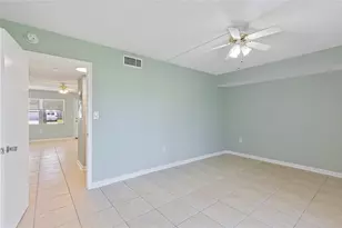 1051 79th Ave N, Saint Petersburg, FL 33702 - Photo 10