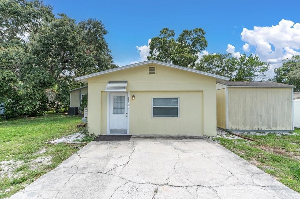 6933 Dartmouth Ave, Saint Petersburg, FL 33710-7649