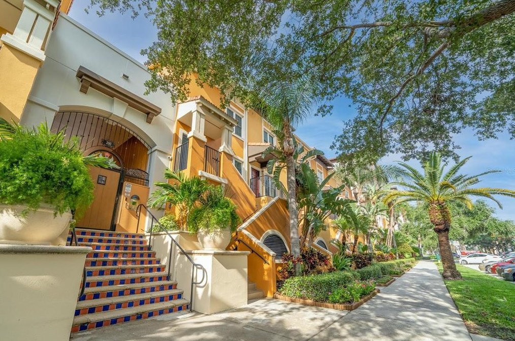 200 4th Ave S #103, Saint Petersburg, FL 33701