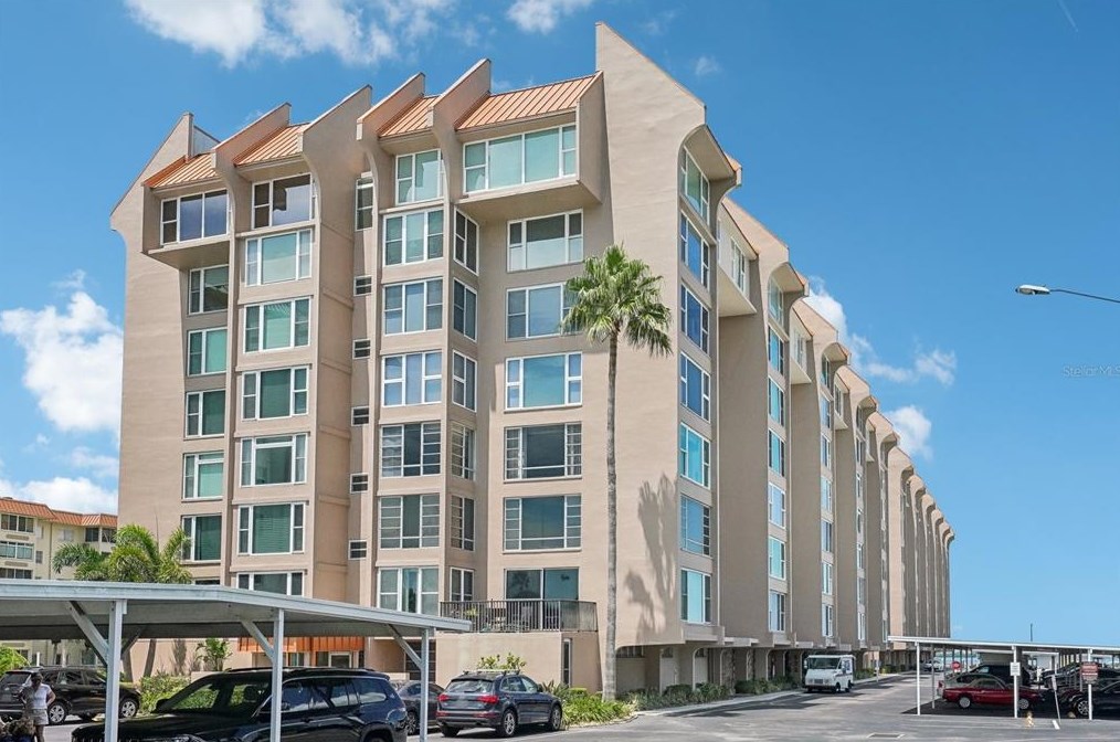 632 Edgewater Dr #838, Dunedin, FL 34698