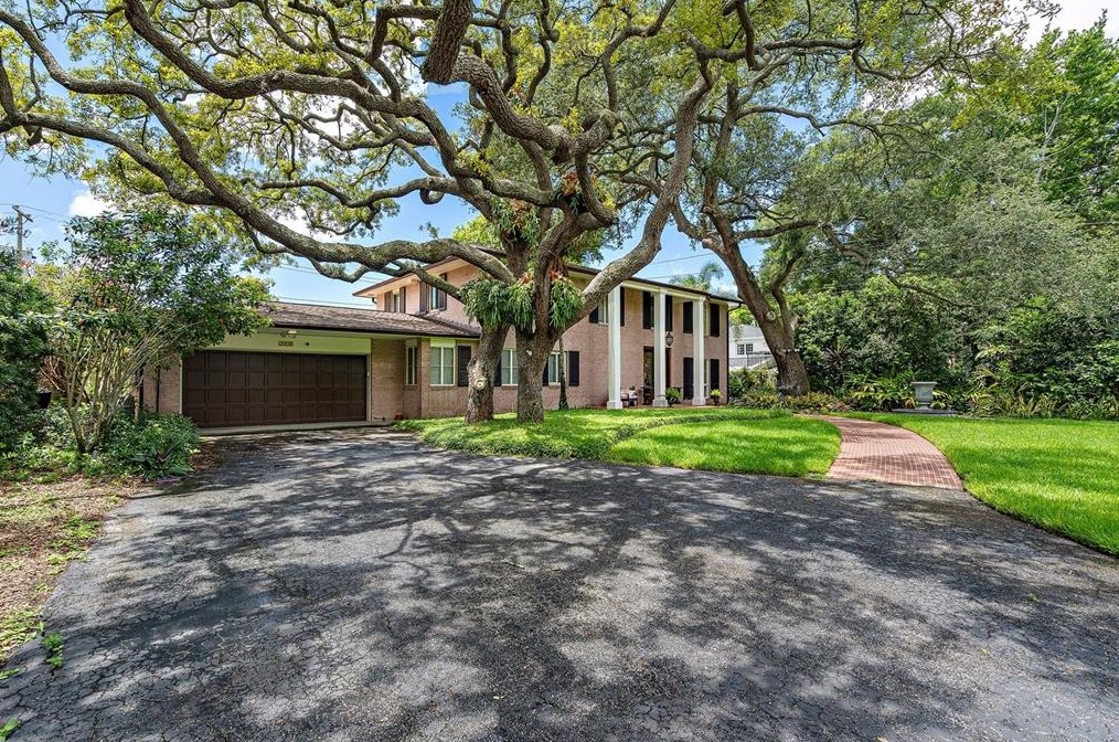 1038 41st Ave, Saint Petersburg, FL 33703-4530
