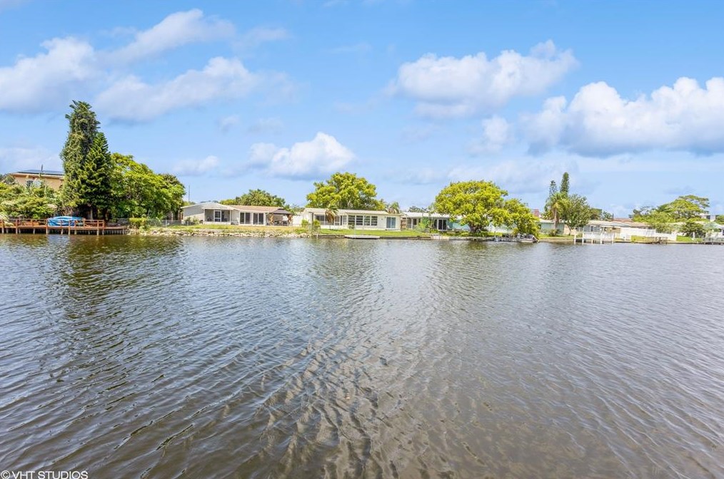 4145 Star Island Dr, Tarpon Springs, FL 34691