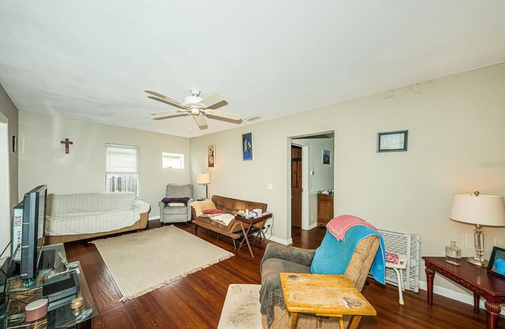3601 19th St, Saint Petersburg, FL 33713-1909