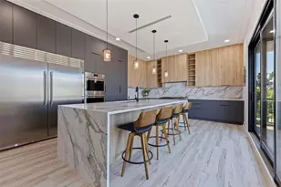 2121 Bayou Grande Blvd NE, Saint Petersburg, FL 33703 - Photo 12