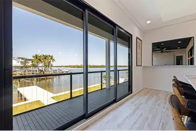 2121 Bayou Grande Boulevard NE, Saint Petersburg, FL 33703 - Photo 18