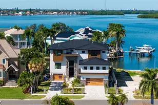 2121 Bayou Grande Blvd NE, Saint Petersburg, FL 33703 - Photo 6