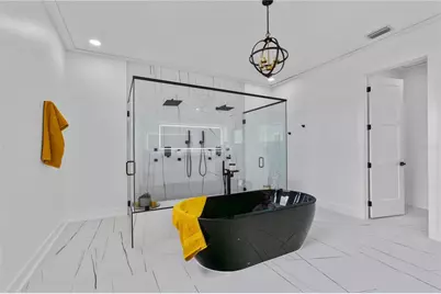 2121 Bayou Grande Boulevard NE, Saint Petersburg, FL 33703 - Photo 38