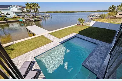 2121 Bayou Grande Boulevard NE, Saint Petersburg, FL 33703 - Photo 58