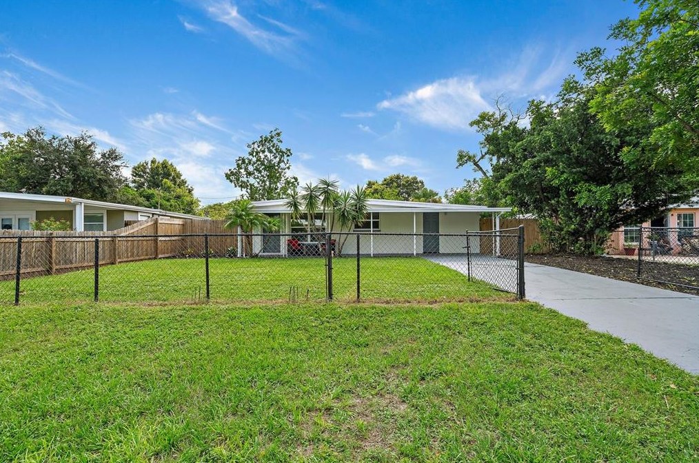 9157 82nd Way, Largo, FL 33777