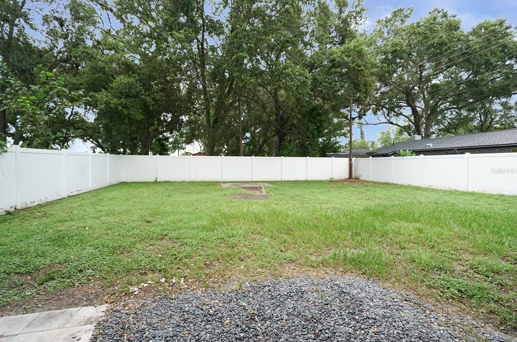 9050 50th St N, Pinellas Park, FL 33782