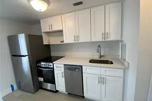 2570 Gary Cir, Dunedin, FL 34698 - Photo 6