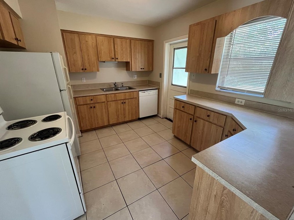 211 5th Jpv St, Winter Haven, FL 33880