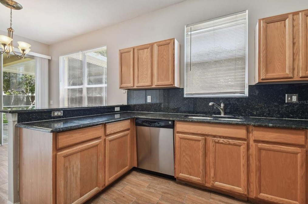 9354 Hidden Water Cir, Riverview FL 33578-3031 exterior