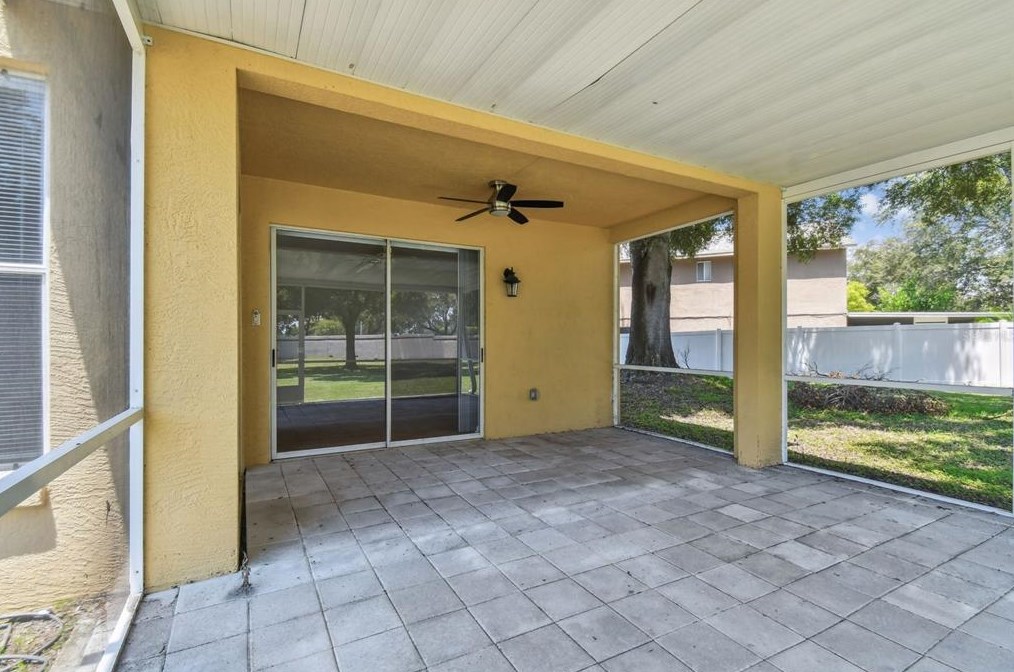 9354 Hidden Water Cir, Riverview FL 33578-3031 exterior