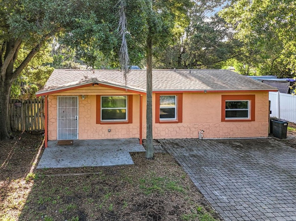 8909 68th St N, Pinellas Park, FL 33782
