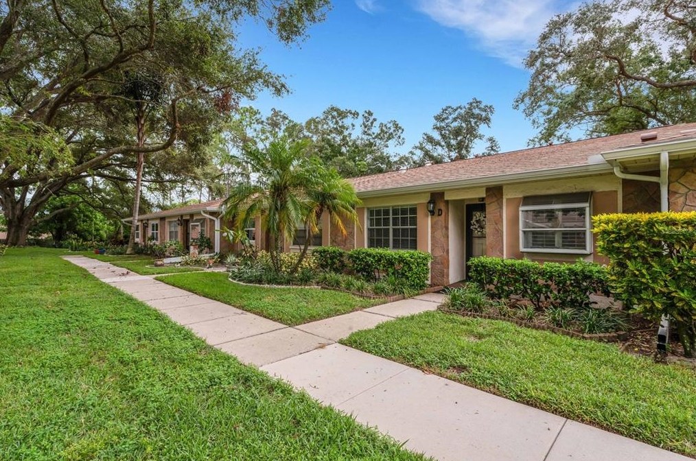 2275 Lark Cir E #d, Palm Harbor, FL 34684