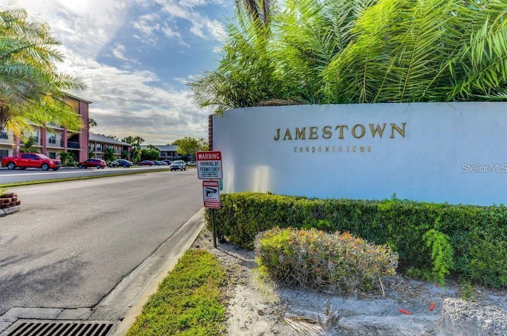8460 13th St, Saint Petersburg, FL 33702-7900