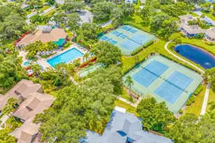 1008 Blue Heron Way, Tarpon Springs, FL 34689 - Photo 4