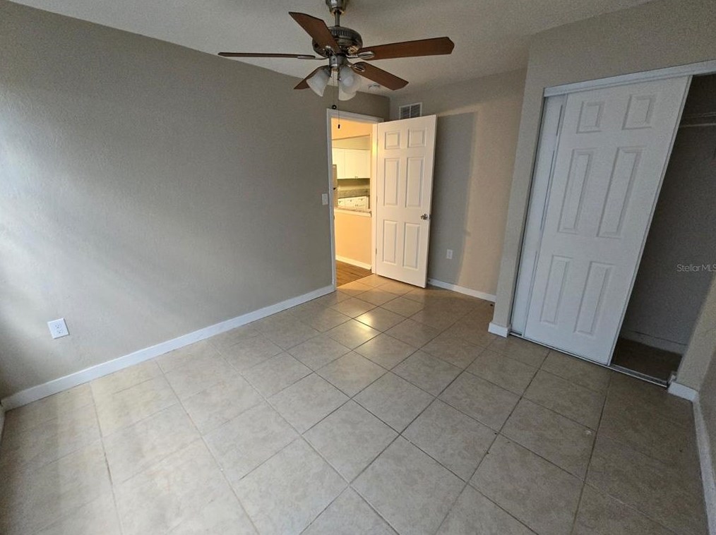 1578 15th St, Saint Petersburg FL  33704-4012 exterior