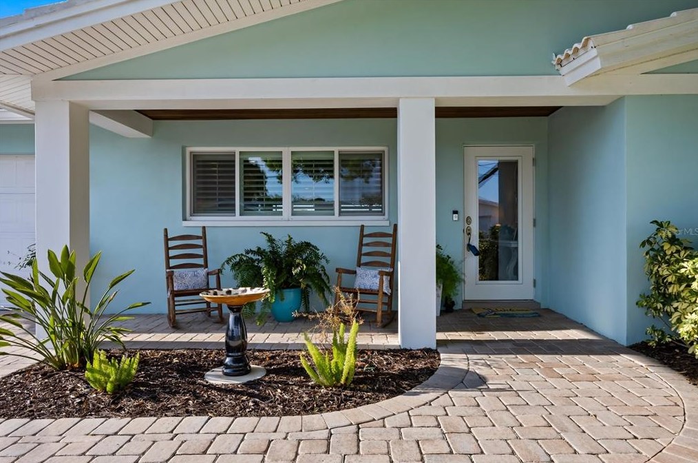 350 La Hacienda Dr, Belleair Beach, FL 33785-3715
