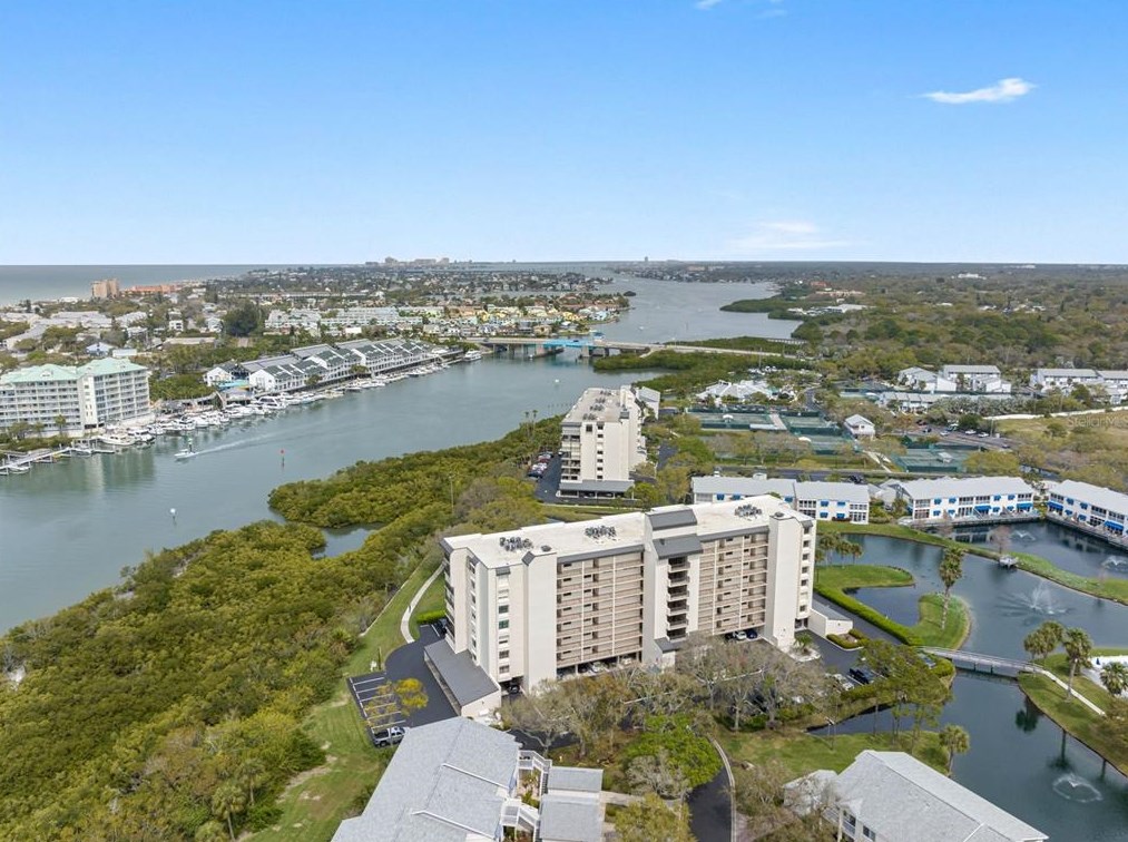 11590 Shipwatch Dr #248, Largo, FL 33774