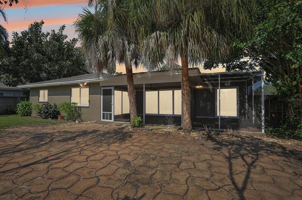 2668 Colony Dr, Dunedin, FL 34698