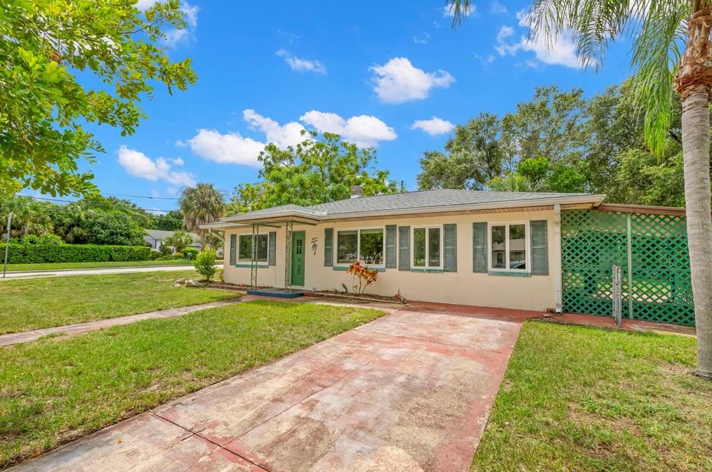 1216 New York Ave, Palm Harbor, FL 34683