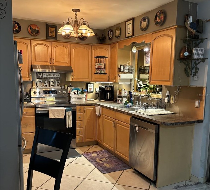 3822 15th Ave, Saint Petersburg, FL 33711-2536