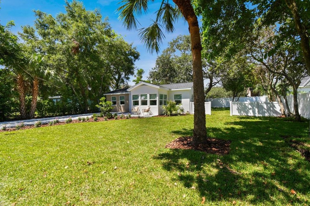 426 Lexington St, Dunedin, FL 34698-7920