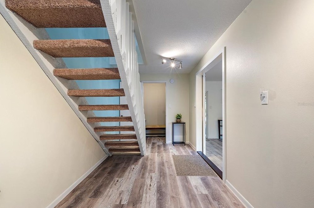 357 8th Ave N #1, Saint Petersburg, FL 33715