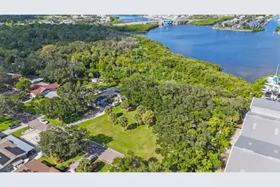 145th Lane, Largo, FL 33774 - Photo 16