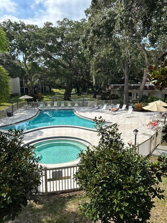 820 Patricia Ave #208, Dunedin, FL 34698