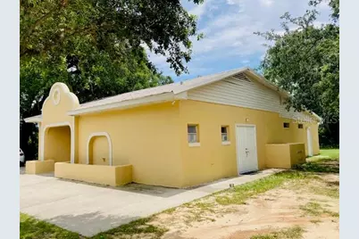 106 E Beresford Avenue, Deland, FL 32724 - Photo 2