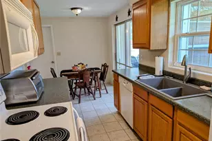 1628 Paradise Ln, Astor, FL 32102 - Photo 8