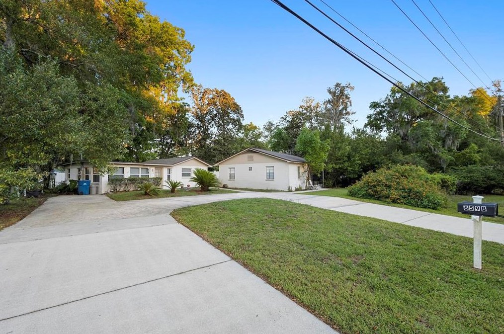 659 Kepler Rd, Deland, FL 32724-3808