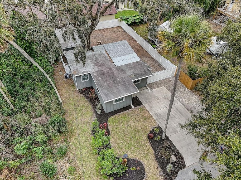 836 Orange Ave, Daytona Beach FL 32114-4764 exterior