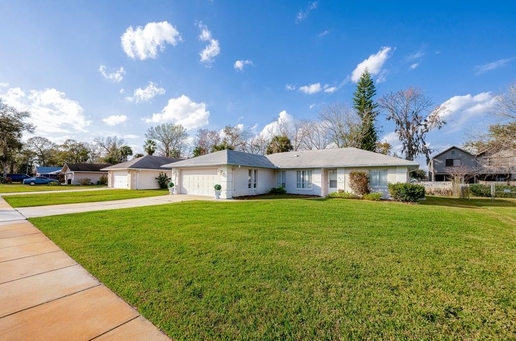 993 Wendam Ct, Daytona Beach, FL 32127