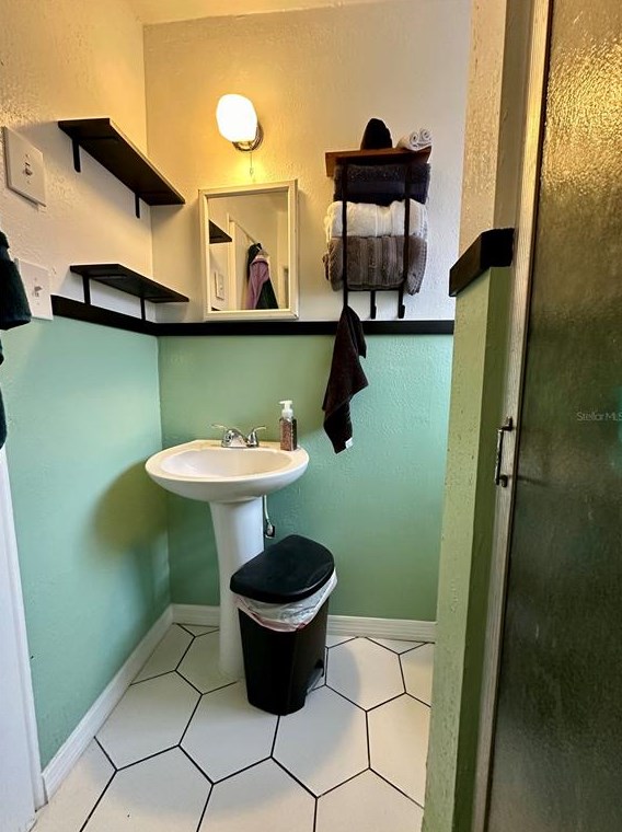 725 Boundary Ave, Deland FL 32720-3104 exterior