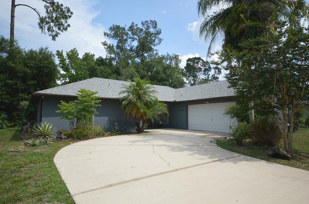 2233 Hontoon Rd, Deland, FL 32720-4310